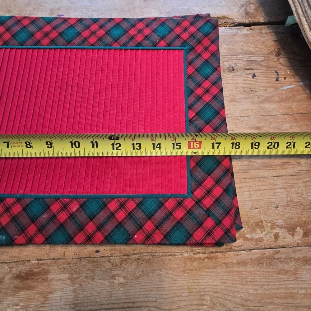 Vintage Holiday Placemats Set of 4 Red Green Plaid Tartan Christmas Traditional
